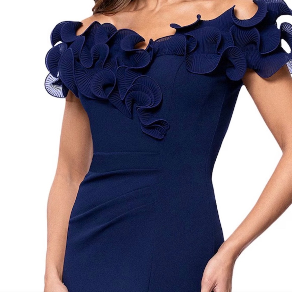 Women's Ruffled-Off-The-Shoulder Crepe Gown